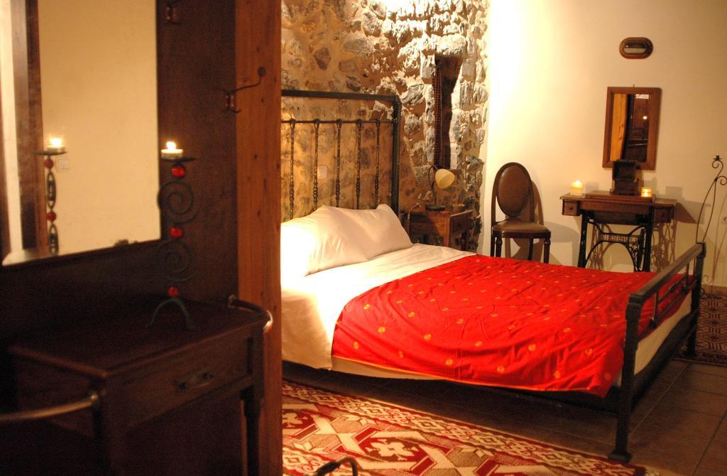 Archontiko Nikolopoulou Hotell Vytina Rum bild