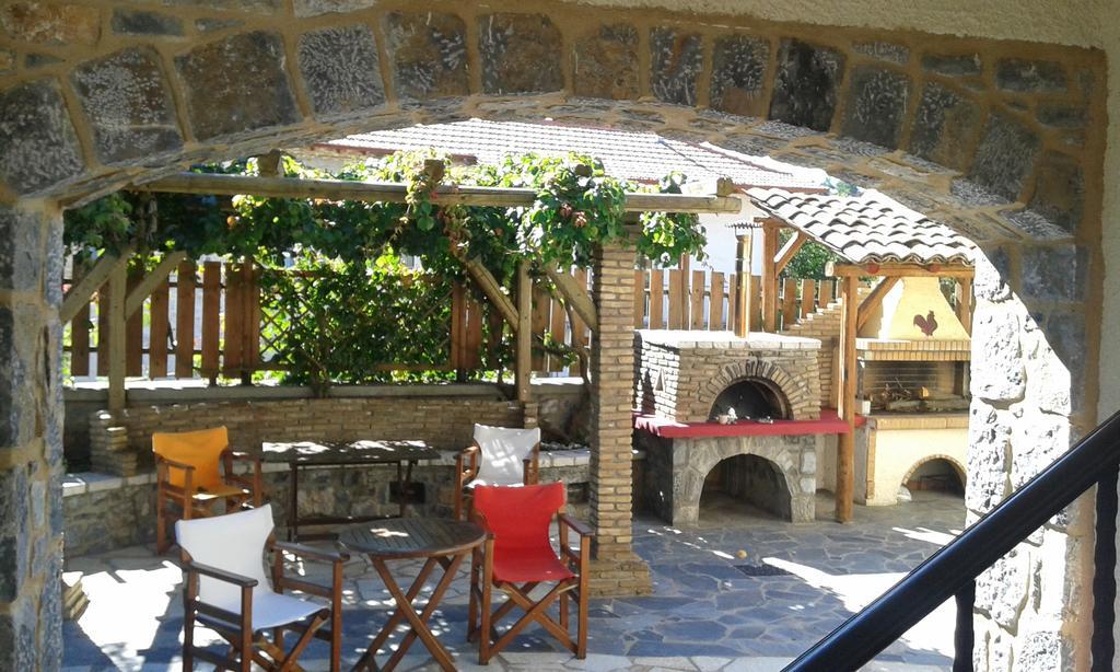 Archontiko Nikolopoulou Hotell Vytina Exteriör bild