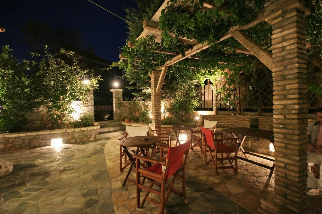 Archontiko Nikolopoulou Hotell Vytina Rum bild