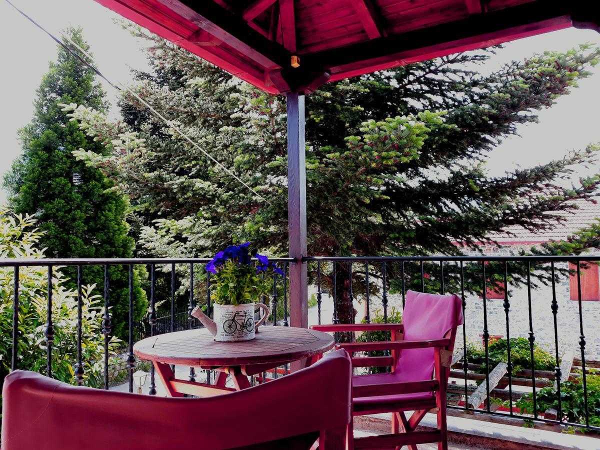Archontiko Nikolopoulou Hotell Vytina Exteriör bild