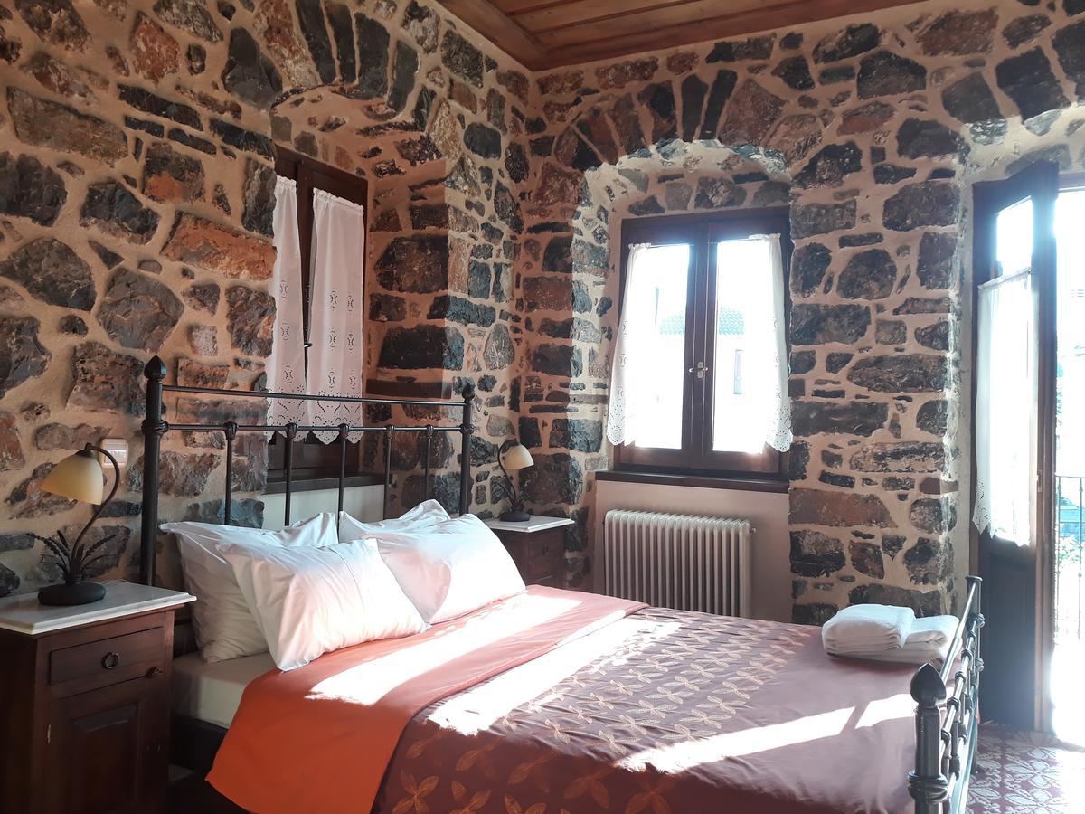 Archontiko Nikolopoulou Hotell Vytina Exteriör bild